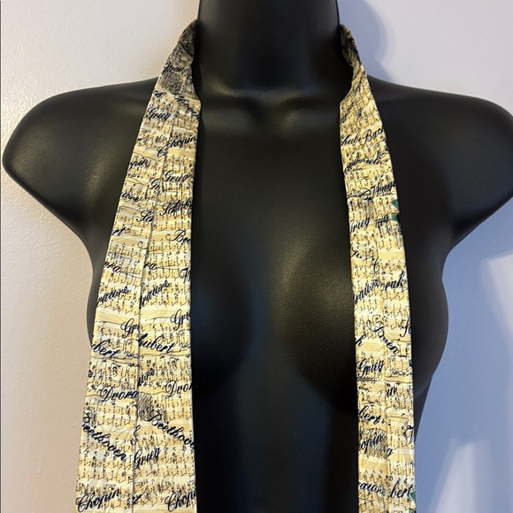 Museum Artifacts Music Masters by SNI Silk Cream Piano Composers Necktie Tie - Picture 12 of 12